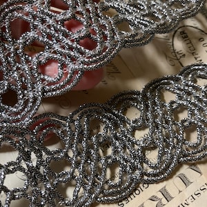 1 meter of wide Antique braid trim, 12m available