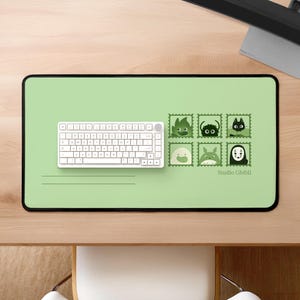 de bureau Carte postale Studio Ghibli | Tapis de bureau anime illustré personnalisé, grand tapis de souris, couleurs personnalisables, tapis de bureau de jeu, cadeaux pour elle