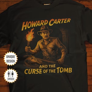 ハワード・カーターTシャツ、レトロアドベンチャー考古学者Tシャツ（歴史愛好家やエジプト愛好家へのギフト）、面白い映画パロディシャツ、映画ポスターTシャツ