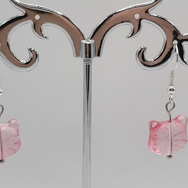 Boucles d'oreilles pendantes chat rose