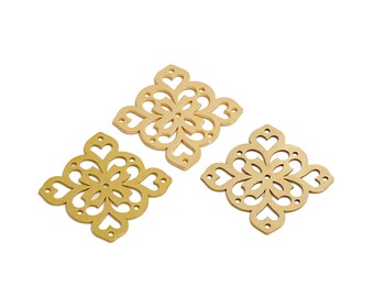 Connecteur de boucle d'oreille carré découpé au laser, connecteur géométrique fleur coeur creux en laiton brut, polissage à la main, plaqué or véritable 18 carats 30*30*0,7 mm