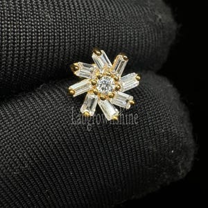 14k Gold Unique Flower Earring Alira Single Labgrown Baguette Stud Minimalist Stud for women Piercing Stud Flower Shape Starburst Stud