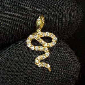 14K Gold Diamond Snake Piercing Curved Snake Earring Tiny Diamond Serpent Earring Dainty Reptile Stud Lobe & Cartilage Earring Dainty Stud