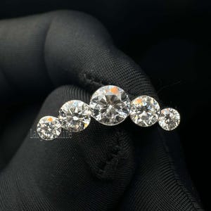 COCO's 1.10cttw Round Labgrown Diamond Invisible Set Five Diamond Open Curve Threaded Stud 14K Solid White Gold Stud For Women