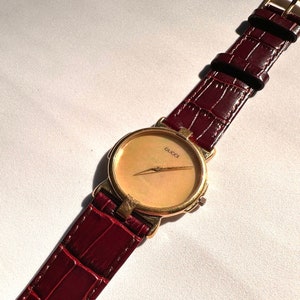 Gucci watch vintage in a very good condition mop mothet of pearl original