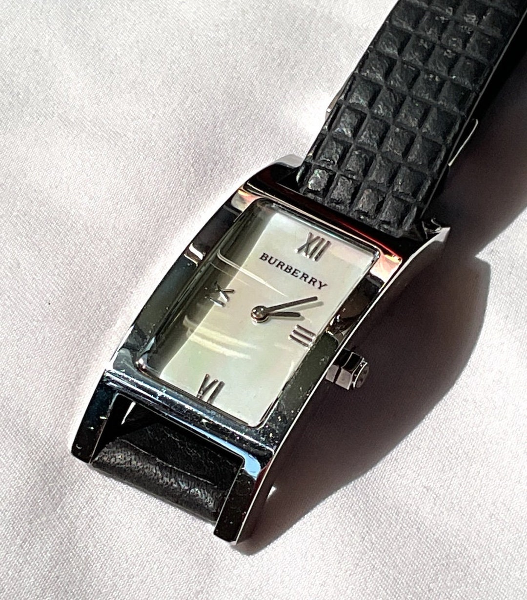 Orologio vintage Burberry da donna: argento BU1024 (22 x 40 mm