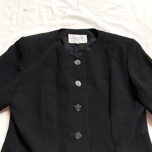Oscar Dela Renta Vintage Women’s Blazer – Elegant Black, Polyester, Size [M], Great Condition