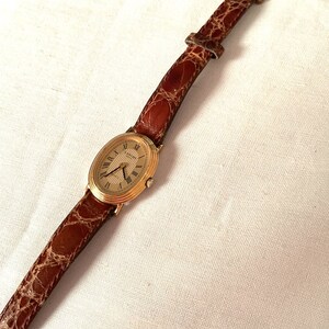 高級品ダイヤベゼル LANVIN SQUARE Watch 稼働中美品