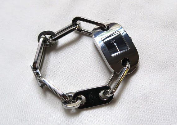 Gucci silver chain link watch Vintage Gucci Puffed Mariner Chain Watch | Luna Blu Jewelry main image 3