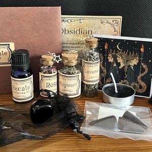 Hecate Shrine Kit: Honour the Goddess of Witchcraft & Crossroads