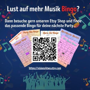 May include: A dark blue background features colourful musical notes and a central QR code. Several bingo game cards are displayed, including Schlager, Party-Hits, Apres Ski, Boyband, and 80s Music Bingo. Text reads: Lust auf mehr Musik Bingo? Dann besuche gern unseren Etsy Shop.