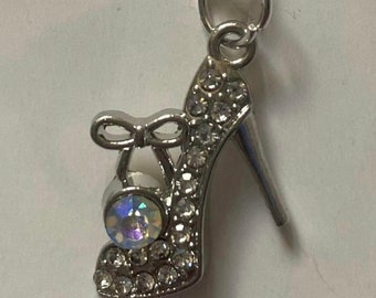 Beautiful Cinderella glass slipper shaped sparkly necklace
