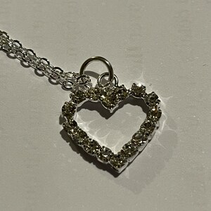 Sparkly heart necklace