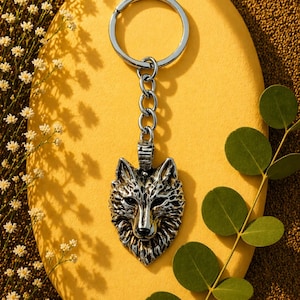 Wolf keyring