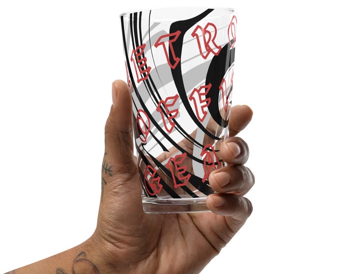 Metro Coffin Gear Shaker pint glass