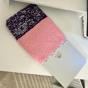 crochet laptop sleeve
