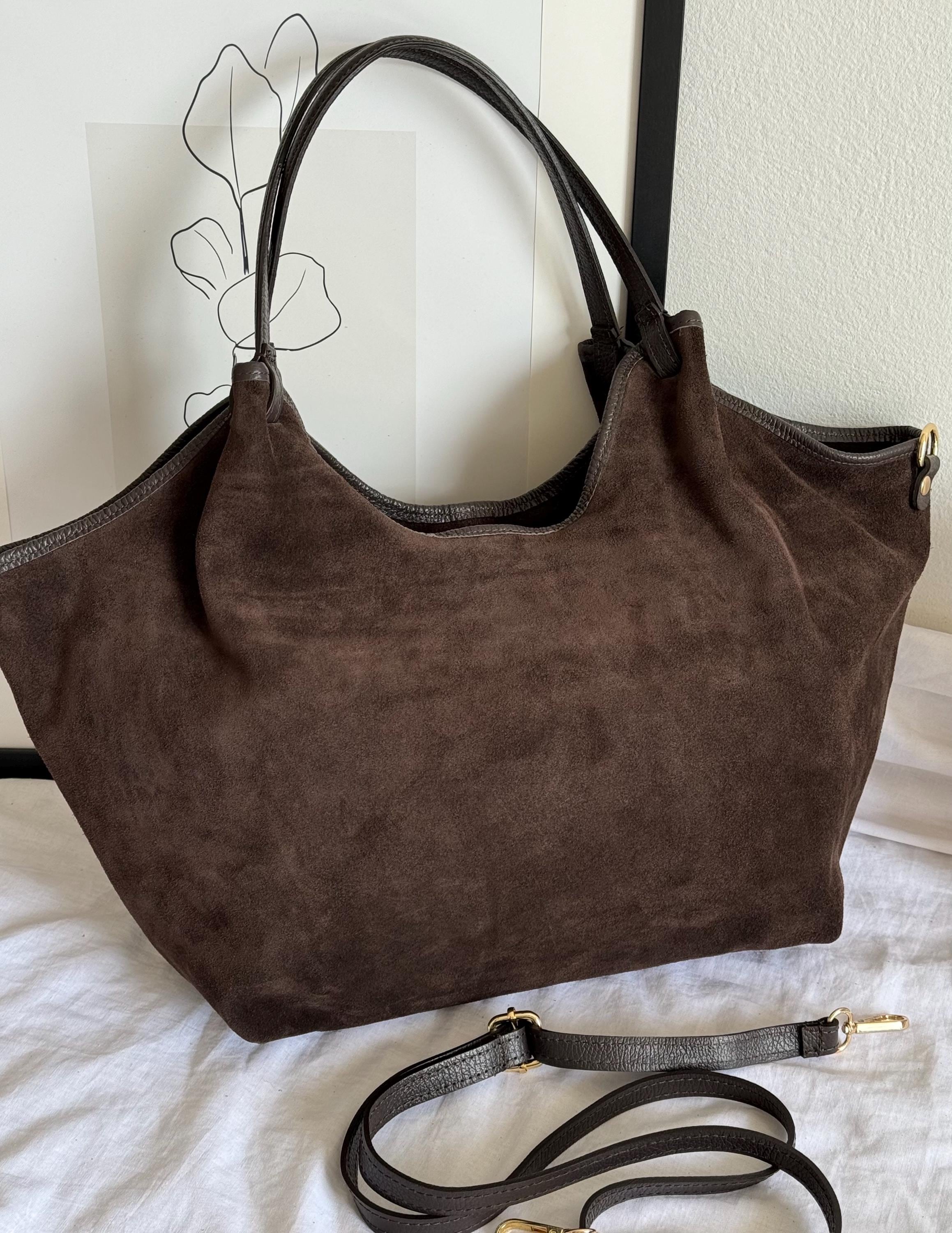 Borsa da Donna in Pelle Scamosciata - Shopper, Tote, a Tracolla, a Secchiello, Antifurto Borsa da Donna in Pelle Scamosciata - Shopper, Tote, a Tracolla, a Secchiello, Antifurto