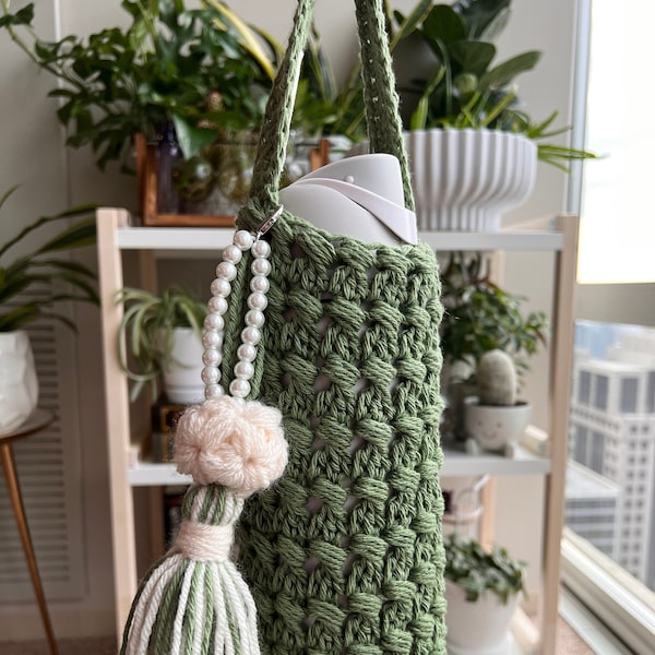 CROCHET PATTERN PDF for Bubbly Water Bottle Bag and Charm, Cross-Body, Bottle Carrier, Bottle Holder (Pictures Included)