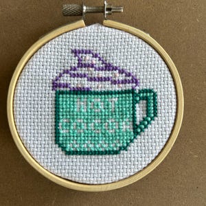 Yiotas XStitch Chocolate caliente terminado