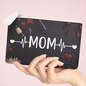 pochette mamma, mini pochette, pochette mamma infermiera, finta pelle cruelty-free, vegana, mini borsa, regalo per la mamma, regalo, piccolo portafoglio per la mamma
