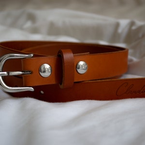 Ceinture en cuir camel femme Made in France personnalisable Claudine Aix image 3