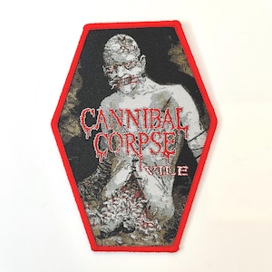 Cannibal Corpse - Parche tejido con borde rojo vil. Licencia oficial. ¡Nuevo! ¡Entrada directa!