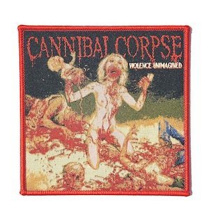 Op de afbeelding: Een vierkante geborduurde patch met een rode rand, voorzien van het Cannibal Corpse logo en de tekst Violence Unimagined. De afbeelding toont een centrale figuur met blond haar omringd door bloed, gore en lichaamsdelen.