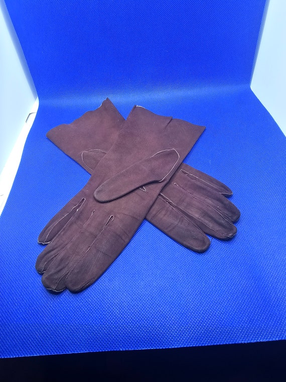 Pre-War Ladies Kid Gloves - image 2