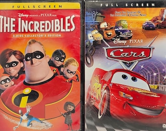 Op de afbeelding: Twee DVD-hoezen met de Disney Pixar films The Incredibles en Cars. De hoes van The Incredibles heeft een rode achtergrond met de titel in wit en een 2-disc collector's edition label. De hoes van Cars toont een rode raceauto op een zwarte achtergrond met de titel in wit.