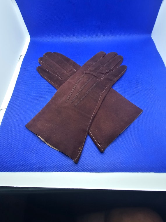 Pre-War Ladies Kid Gloves - image 1