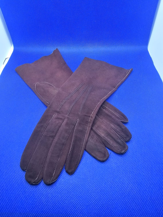 Pre-War Ladies Kid Gloves - image 3