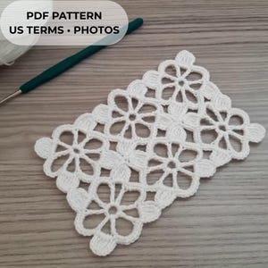 Patrón de flores de crochet en PDF / Malla floral fácil de unir sobre la marcha / Panel de blusa chal para camino de mesa / Tutorial fotográfico / Términos de EE. UU. imagen 3