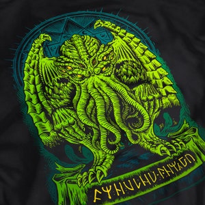 Cthulhu  Graphic Tshirt/HP Lovecraft T-Shirt/Cthulhu Tee/ Cthulhu Mythos tshirt/Cthulhu Art/Unisex Adult Clothing