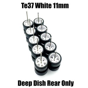 Te37 White Deep Dish SOLO TRASERO (juego de 5) 11 mm - Escala 1/64 con neumáticos de goma