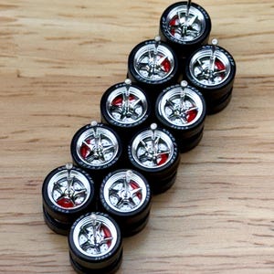 5 Spoke Alloy Chrome (5 PACK SET) 11 mm - 1/64 Scale w/ Rubber Tires