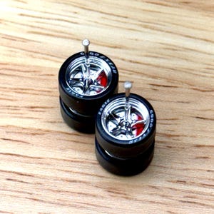 5 Spoke Alloy Chrome (SINGLE SET) 11 mm - 1/64 Scale w/ Rubber Tires