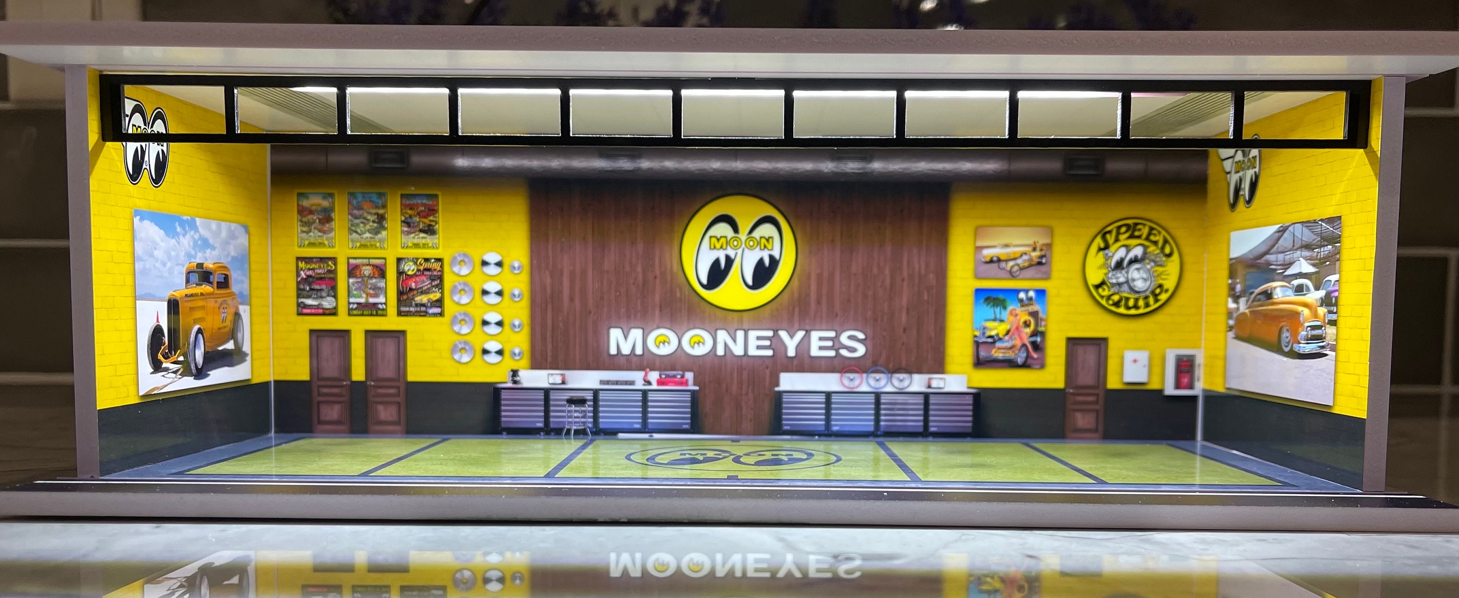 レビュー高評価アイテム特集｜ファッション通販 Garage Eyes Moon Theme Etsy - Diorama Display LED ミニカー