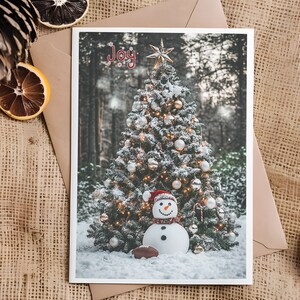 Tarjeta de Felices Fiestas - Muñeco de Nieve de Navidad con Fútbol - Disponible sola o en paquete de 12 con una caja brillante - * Personalice el mensaje frontal o interior