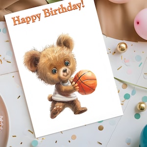 Basketball Geburtstagskarte für Kinder – Mit niedlichem Baby Bär – 3 verschiedene Nachrichtenoptionen, leer oder individuell – enthält Umschlag Ihrer Wahl