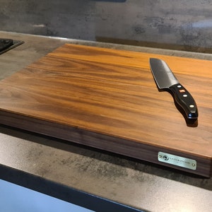 Walnut cutting board / kitchen board made of solid American walnut Handcrafted Elegance for your kitchen Personalizable image 1