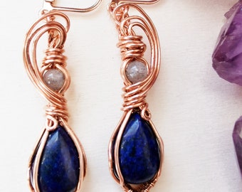 Pendant earrings in natural copper, lapis lazuli and labradorite