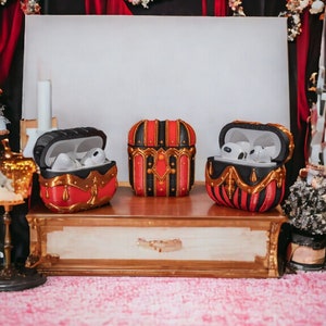 Customizable Circus Themed Airpod Case