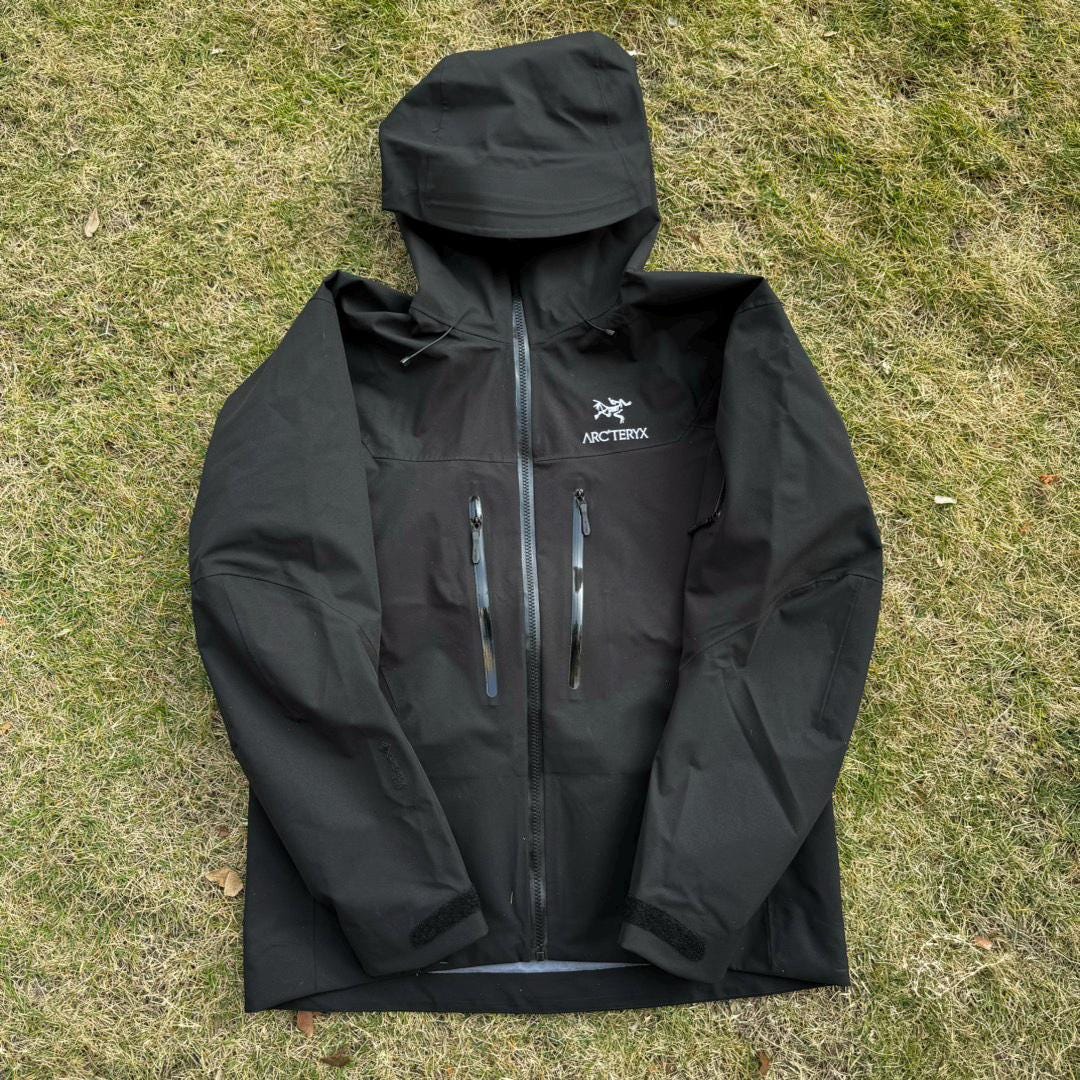 Arc'teryx Alpha SV Gen 7 Men's Shell Jacket - GORTEX Waterproof