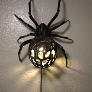 Spooky Spider Lamp: Light Up the Night with Gothic Fun!