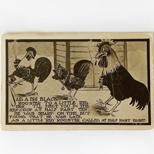 Postal efímera vintage de 1910 con un gallo cómico humorístico y fecha - Sello de un centavo de Benjamin Franklin