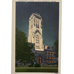 Vintage 1940 Scottish Rite Cathedral at Night in Indianapolis Carte postale en lin Indiana - Timbre George Washington One Cent - Occasion