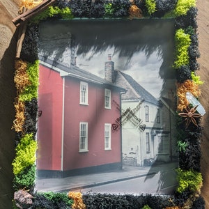 Moss covered 8x10 picture frame fall themed