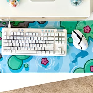 Alfombrilla de ratón kawaii con diseño de peces koi en el estanque