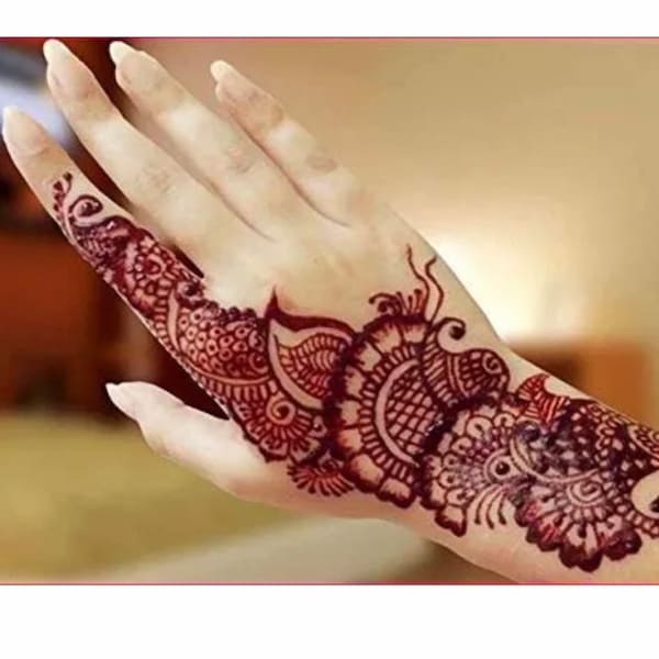 Mariam cone henna