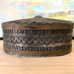 Vintage Lidded Oval Tin Box